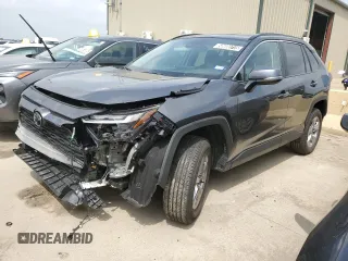 2025 Toyota RAV4 XLE with VIN 2T3W1RFV8SC311190, listed as a Copart auction lot 50600715 with 4,377 mi miles and Clean Title. Bid and sale history available at carsss.com. Image 1.