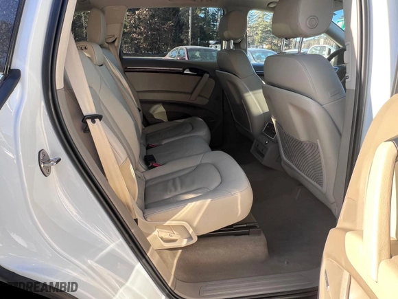 2015 Audi Q7 3.0T Premium Plus with VIN WA1LGAFE5FD014103, listed as a Copart auction lot 50375685 with 152406 miles and Clean Title. Bid and sale history available at carsss.com. Image 6.