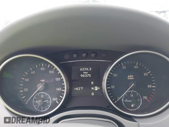 2006 Mercedes-Benz M 500 z VIN 4JGBB75E66A008750, wystawiony jako IAAI lot #41504217 z przebiegiem 96 375 mil mil oraz . Historia ofert i sprzedaży dostępna na DreamBid. Obrazek 7.