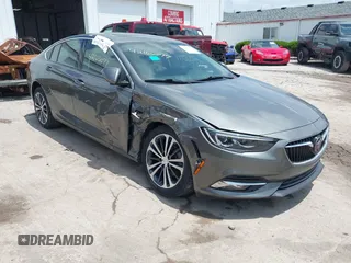 2018 Buick Regal Essence с VIN W04GP6SX8J1171088, выставлен на аукционе IAAI как лот 42166077 с пробегом 107 648 миль миль и . История ставок и продаж доступна на DreamBid. Изображение 1.