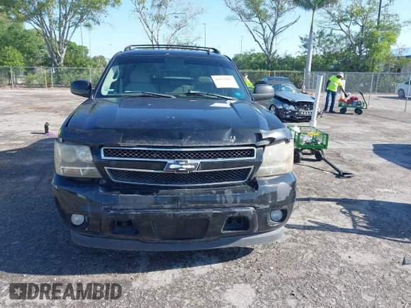 2007 Chevrolet Avalanche LTZ z VIN 3GNEC12J67G110914, wystawiony jako IAAI lot #41933097 z przebiegiem 197 230 mil mil oraz . Historia ofert i sprzedaży dostępna na DreamBid. Obrazek 12.