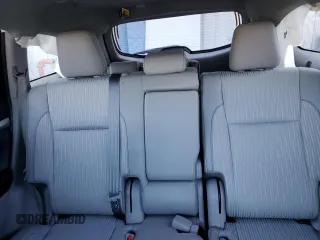 2019 Toyota Highlander LE z VIN 5TDZZRFH2KS312304, wystawiony jako Copart lot #41061594 z przebiegiem 27 969 mil mil oraz Nie do naprawy • Non repairable. Historia ofert i sprzedaży dostępna na DreamBid. Obrazek 10.