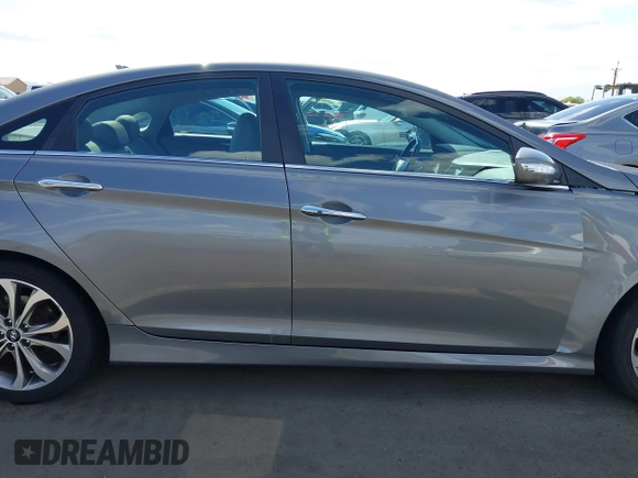 2014 Hyundai Sonata SE with VIN 5NPEC4AC7EH922630, listed as a IAAI auction lot 42070649 with 137,753 mi miles and . Bid and sale history available at DreamBid. Image 14.