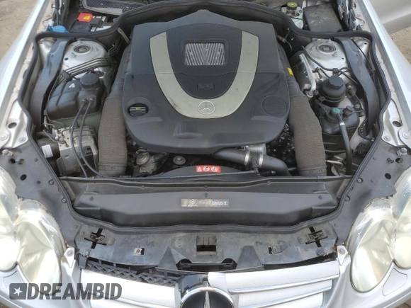 2007 Mercedes-Benz SL 550 z VIN WDBSK71F67F135651, wystawiony jako Copart lot #61680365 z przebiegiem 81 739 mil mil oraz Czysty tytuł • Clean title. Historia ofert i sprzedaży dostępna na DreamBid. Obrazek 11.