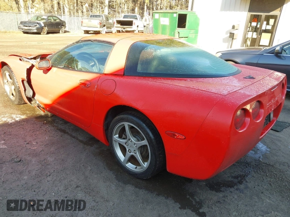 2000 Chevrolet Corvette with VIN 1G1YY22G2Y5118656, listed as a IAAI auction lot 41325356 with 179,963 mi miles. Bid and sale history available at carsss.com. Image 3.