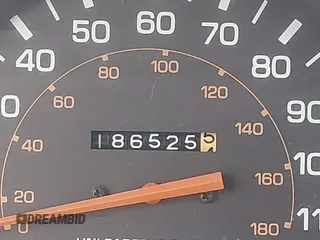 1990 Toyota Pickup with VIN JT4VN93D4L5008894, listed as a IAAI auction lot 41587289 with 186,525 mi miles and . Bid and sale history available at DreamBid. Image 15.