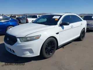 2013 Ford Police Interceptor z VIN 1FAHP2M82DG132383, wystawiony jako IAAI lot #41851540 z przebiegiem 172 639 mil mil oraz . Historia ofert i sprzedaży dostępna na DreamBid. Obrazek 17.
