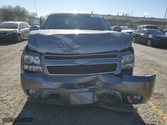 2009 Chevrolet Avalanche LT w/2LT with VIN 3GNFK22019G211916, listed as a Copart auction lot 88805205 with 146,677 mi miles and Salvage Title. Bid and sale history available at carsss.com. Image 5.