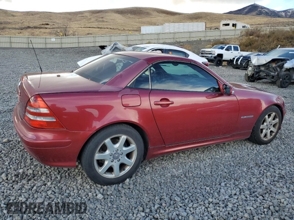 2002 Mercedes-Benz SLK-Class 2.3L Kompressor with VIN WDBKK49F62F246292, listed as a Copart auction lot 80231094 with 133,406 mi miles and Salvage Title. Bid and sale history available at carsss.com. Image 3.