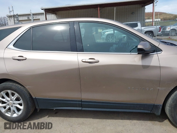 2018 Chevrolet Equinox LT with VIN 2GNAXSEV9J6337699, listed as a IAAI auction lot 41836428 with 101,487 mi miles. Bid and sale history available at carsss.com. Image 13.