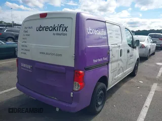 2020 Nissan NV200 SV с VIN 3N6CM0KN9LK701981, выставлен на аукционе IAAI как лот 40386960 с пробегом 64 373 миль миль и . История ставок и продаж доступна на DreamBid. Изображение 4.