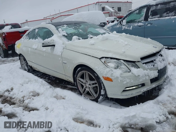 2012 Mercedes-Benz E 350 with VIN WDDKJ5KBXCF160377, listed as a IAAI auction lot 41547557 with 128,297 mi miles and . Bid and sale history available at DreamBid. Image 1.