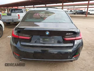 2025 BMW 3 Series 330i with VIN 3MW69CW03S8F06131, listed as a IAAI auction lot 42772628 with 16,765 mi miles and . Bid and sale history available at DreamBid. Image 15.
