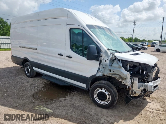 2023 Ford Transit Cargo z VIN 1FTBW3X86PKB92141, wystawiony jako Copart lot #61038085 z przebiegiem 45 032 mil mil oraz Czysty tytuł • Clean title. Historia ofert i sprzedaży dostępna na DreamBid. Obrazek 4.