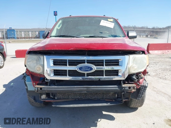 2011 Ford Escape XLT with VIN 1FMCU0D70BKC18662, listed as a IAAI auction lot 41769355 with 173,040 mi miles. Bid and sale history available at carsss.com. Image 12.