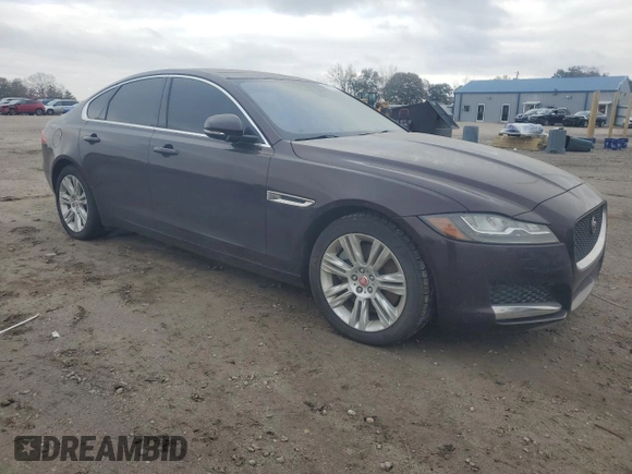 2017 Jaguar XF 35t Premium with VIN SAJBD4BV1HCY27546, listed as a Copart auction lot 86056234 with 102,932 mi miles and Clean Title. Bid and sale history available at carsss.com. Image 4.