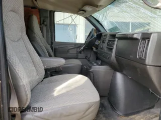 2008 Chevrolet Express Cargo with VIN 1GCFG15X781173411, listed as a Copart auction lot 84648134 with 56,662 mi miles and Salvage title. Bid and sale history available at DreamBid. Image 7.