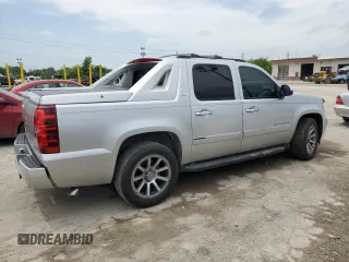 2011 Chevrolet Avalanche LTZ z VIN 3GNTKGE37BG309179, wystawiony jako Copart lot #56670745 z przebiegiem 177 255 mil mil oraz Szkoda całkowita • Salvage title. Historia ofert i sprzedaży dostępna na DreamBid. Obrazek 3.