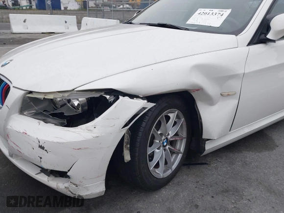 2010 BMW 3 Series 328i with VIN WBAPH5G58ANM70414, listed as a IAAI auction lot 42013374 with 146,647 mi miles and . Bid and sale history available at DreamBid. Image 6.