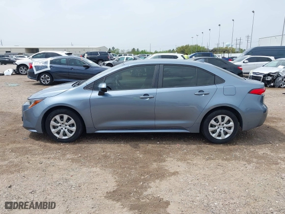 2020 Toyota Corolla LE with VIN JTDEPRAE9LJ115291, listed as a IAAI auction lot 41891753 with 38,665 mi miles. Bid and sale history available at carsss.com. Image 14.