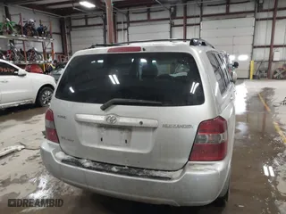 2006 Toyota Highlander w/3rd Row with VIN JTEEP21A160150739, listed as a IAAI auction lot 41347329 with 227,627 mi miles. Bid and sale history available at carsss.com. Image 16.