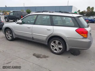 2006 Subaru Legacy Wagon Outback 3.0 R L.L. Bean with VIN 4S4BP86C364363099, listed as a IAAI auction lot 41556715 with 285,406 mi miles. Bid and sale history available at carsss.com. Image 3.