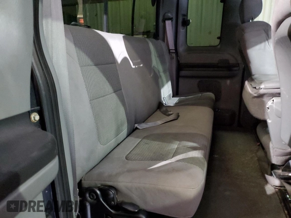 2007 Ford F-250 XL with VIN 1FTSX21P77EA06533, listed as a Copart auction lot 44176825 with 120,488 mi miles and Salvage Title. Bid and sale history available at DreamBid. Image 10.