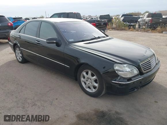 2001 Mercedes-Benz S-Class with VIN WDBNG75J71A135899, listed as a IAAI auction lot 41534215 with 51,646 mi miles. Bid and sale history available at carsss.com. Image 1.