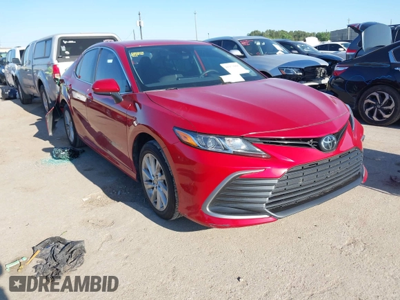 2024 Toyota Camry LE z VIN 4T1C11AK1RU207305, wystawiony jako IAAI lot #41973066 z przebiegiem 19 165 mil mil oraz . Historia ofert i sprzedaży dostępna na DreamBid. Obrazek 1.