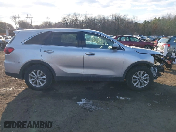 2020 Kia Sorento LX with VIN 5XYPGDA39LG648252, listed as a IAAI auction lot 41415625 with 56,330 mi miles. Bid and sale history available at carsss.com. Image 13.
