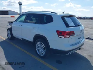 2019 Volkswagen Atlas SEL with VIN 1V2MR2CA2KC597854, listed as a IAAI auction lot 41924853 with 96,847 mi miles and . Bid and sale history available at DreamBid. Image 3.