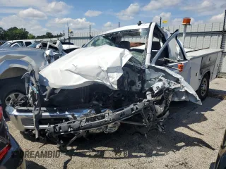 2016 Chevrolet Silverado 3500HD Work Truck z VIN 1GB3CYCG6GZ278570, wystawiony jako Copart lot #59546665 z przebiegiem Nie podano mil oraz Czysty tytuł • Clean title. Historia ofert i sprzedaży dostępna na DreamBid. Obrazek 1.