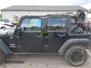 2008 Jeep Wrangler Unlimited X with VIN 1J4GA39108L501130, listed as a IAAI auction lot 42182601 with 177,507 mi miles and . Bid and sale history available at DreamBid. Image 15.