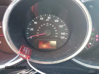 2013 Kia Sorento EX with VIN 5XYKU4A24DG395420, listed as a IAAI auction lot 41424732 with 154,661 mi miles and . Bid and sale history available at carsss.com. Image 7.