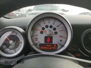 2010 MINI Convertible с VIN WMWMR3C56ATU97164, выставлен на аукционе Copart как лот 83908904 с пробегом 153 936 миль миль и Списание • Salvage title. История ставок и продаж доступна на DreamBid. Изображение 9.