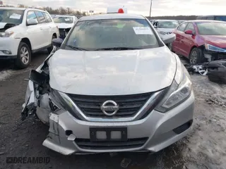 2018 Nissan Altima 2.5 S with VIN 1N4AL3AP1JC251107, listed as a IAAI auction lot 41316957 with 93,434 mi miles. Bid and sale history available at carsss.com. Image 12.