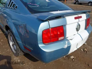 2006 Ford Mustang Standard with VIN 1ZVHT80N865246114, listed as a IAAI auction lot 42284710 with 211,763 mi miles and . Bid and sale history available at DreamBid. Image 6.