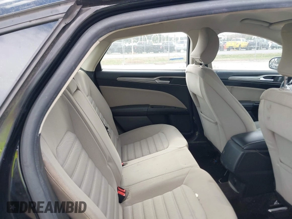 2017 Ford Fusion S with VIN 3FA6P0G77HR212596, listed as a IAAI auction lot 41910716 with 94,502 mi miles. Bid and sale history available at carsss.com. Image 8.