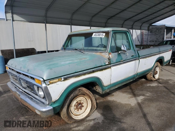 1977 Ford F-250 z VIN F25SRZ09373, wystawiony jako Copart lot #45238815 z przebiegiem 10 482 mil mil oraz Czysty tytuł • Clean title. Historia ofert i sprzedaży dostępna na DreamBid. Obrazek 1.