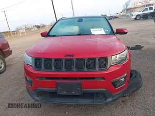 2019 Jeep Compass Altitude z VIN 3C4NJCBB4KT755810, wystawiony jako IAAI lot #41197022 z przebiegiem 66 456 mil mil oraz . Historia ofert i sprzedaży dostępna na DreamBid. Obrazek 13.