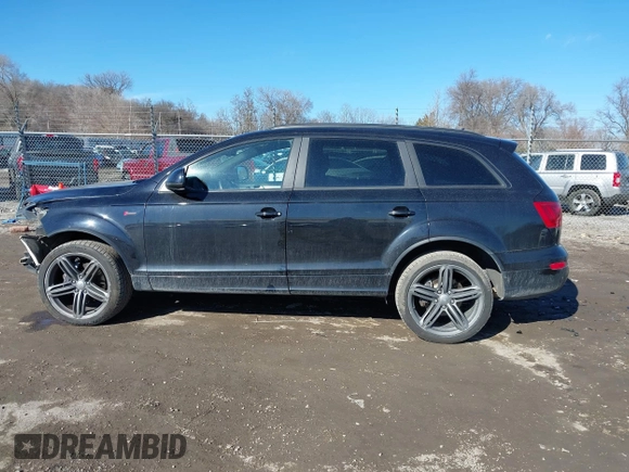 2014 Audi Q7 3.0T S line Prestige with VIN WA1DGBFE7ED010188, listed as a IAAI auction lot 41686912 with 149,233 mi miles. Bid and sale history available at carsss.com. Image 15.