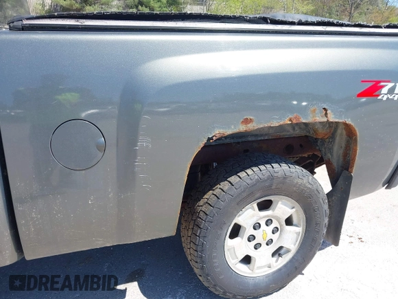 2011 Chevrolet Silverado 1500 LT with VIN 1GCRKSE36BZ417931, listed as a IAAI auction lot 42143166 with 180,033 mi miles and . Bid and sale history available at DreamBid. Image 6.