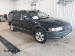 2004 Volvo V70 XC Cross Country with VIN YV1SZ59H841160366, listed as a IAAI auction lot 42795887 with Not provided miles and . Bid and sale history available at DreamBid. Image 1.