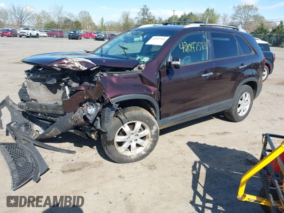 2012 Kia Sorento LX with VIN 5XYKT4A67CG191666, listed as a IAAI auction lot 42047583 with 175,404 mi miles. Bid and sale history available at carsss.com. Image 2.
