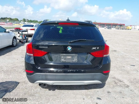 2014 BMW X1 xDrive28i with VIN WBAVL1C58EVY24362, listed as a IAAI auction lot 41938457 with 146,252 mi miles. Bid and sale history available at carsss.com. Image 17.
