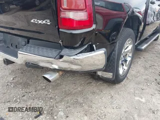 2019 Ram 1500 Big Horn/Lone Star with VIN 1C6SRFFT6KN569919, listed as a IAAI auction lot 41760605 with 181,105 mi miles. Bid and sale history available at carsss.com. Image 17.