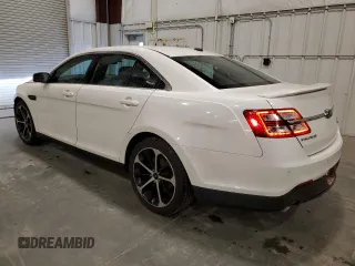 2015 Ford Taurus SHO z VIN 1FAHP2KT1FG157026, wystawiony jako Copart lot #52846065 z przebiegiem 125 107 mil mil oraz Szkoda całkowita • Salvage title. Historia ofert i sprzedaży dostępna na DreamBid. Obrazek 2.