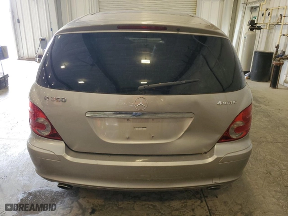2007 Mercedes-Benz R-Class 3.5L with VIN 4JGCB65E17A038187, listed as a Copart auction lot 70896134 with 9,338 mi miles and Salvage Title. Bid and sale history available at carsss.com. Image 6.
