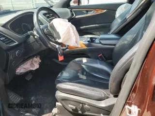 2016 Lincoln MKX Select z VIN 2LMTJ8KRXGBL72880, wystawiony jako Copart lot #56479595 z przebiegiem 187 629 mil mil oraz Nie do naprawy • Non repairable. Historia ofert i sprzedaży dostępna na DreamBid. Obrazek 7.