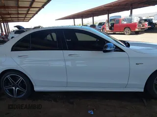 2017 Mercedes-Benz C 43 AMG с VIN 55SWF6EB6HU187598, выставлен на аукционе IAAI как лот 42539960 с пробегом 92 732 миль миль и . История ставок и продаж доступна на DreamBid. Изображение 14.